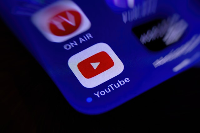 YouTube'ta Etkileşimi Artırmak İçin Zamanlanmış Yorum