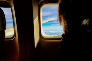 Gökyüzüne Yolculuk: Uçak Bileti ile Hayalini Kurduğunuz Rotalara Hızlı ve Keyifli Ulaşım